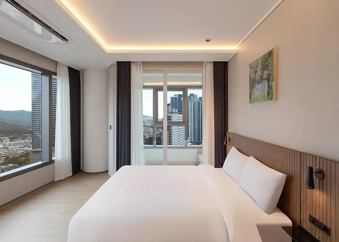 Newcz Haeundae Отель