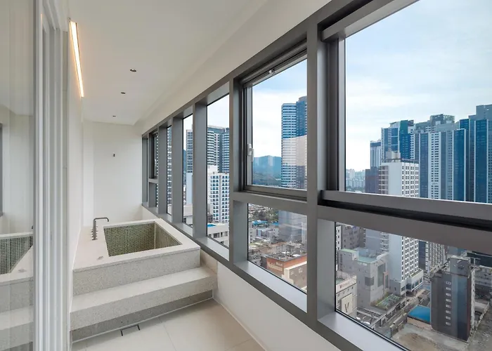 Отель Newcz Haeundae