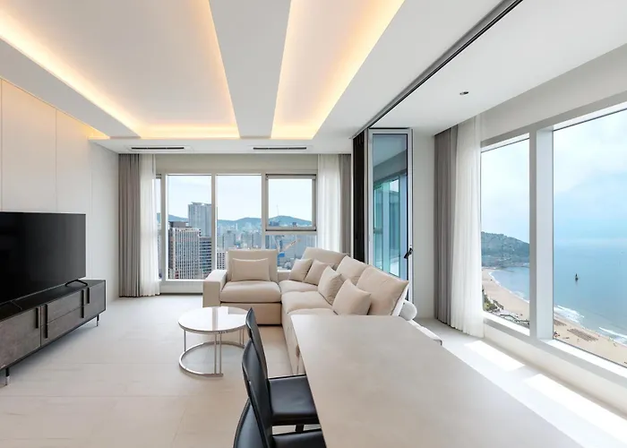 Отель Newcz Haeundae *