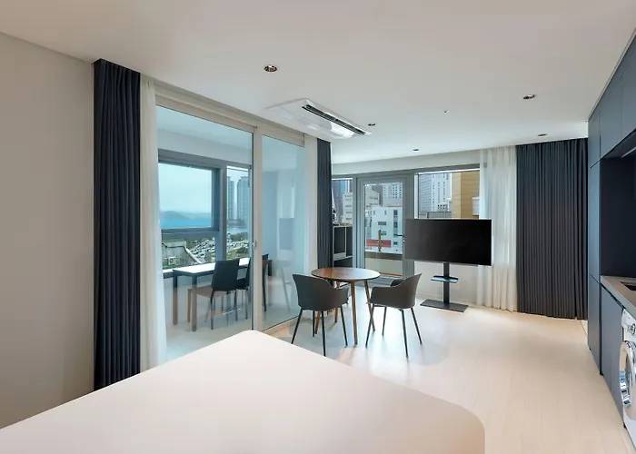 Отель Newcz Haeundae *