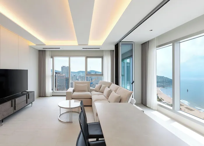 Newcz Haeundae Отель *